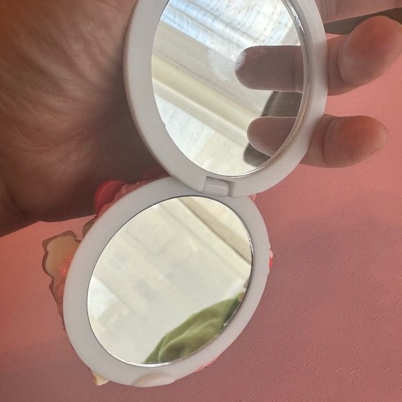 HELLO KITTY Mirror with handmade decodem inspired by new hello kitty - Picture 6 of 8